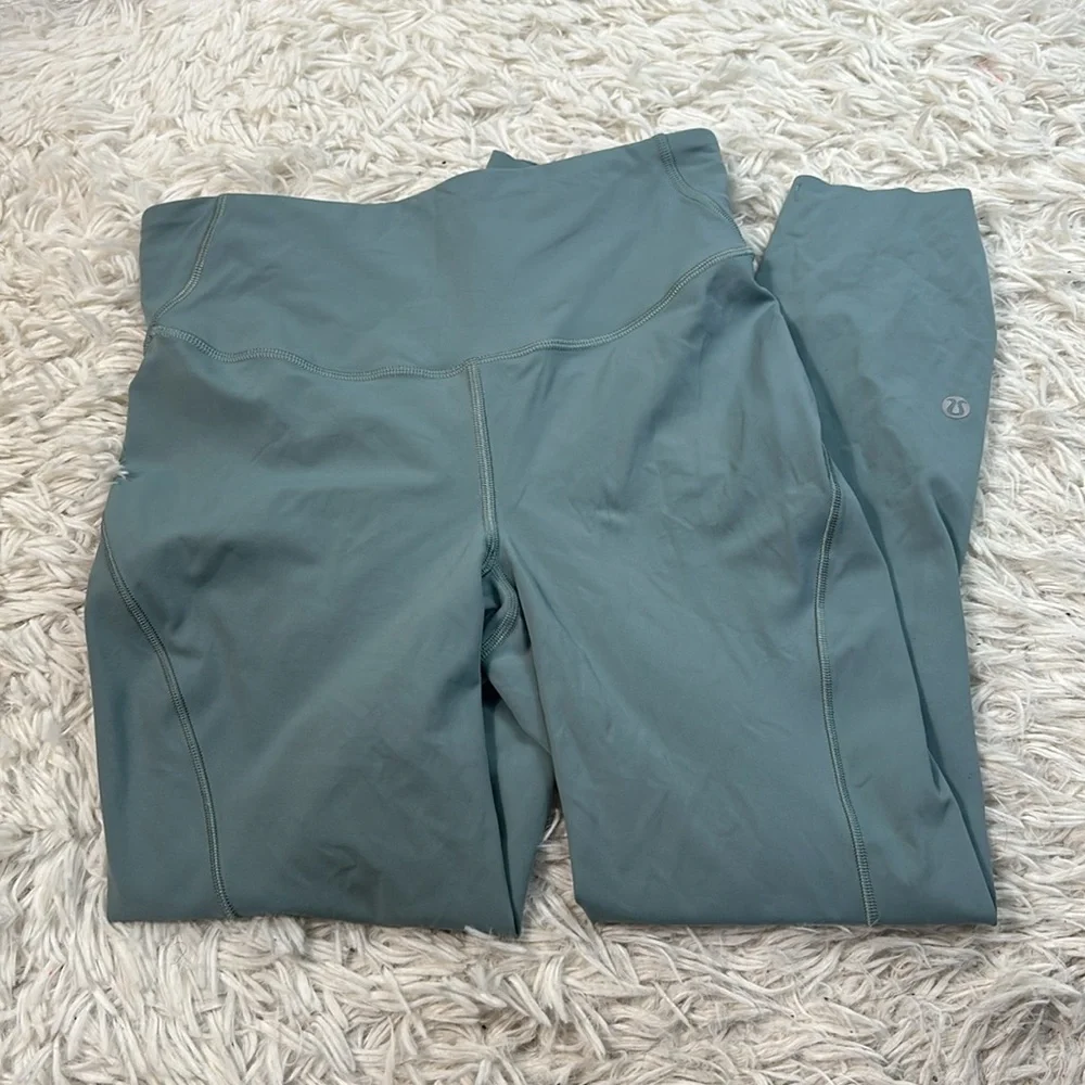 Lululemon Base Pace High-Rise Crop 23